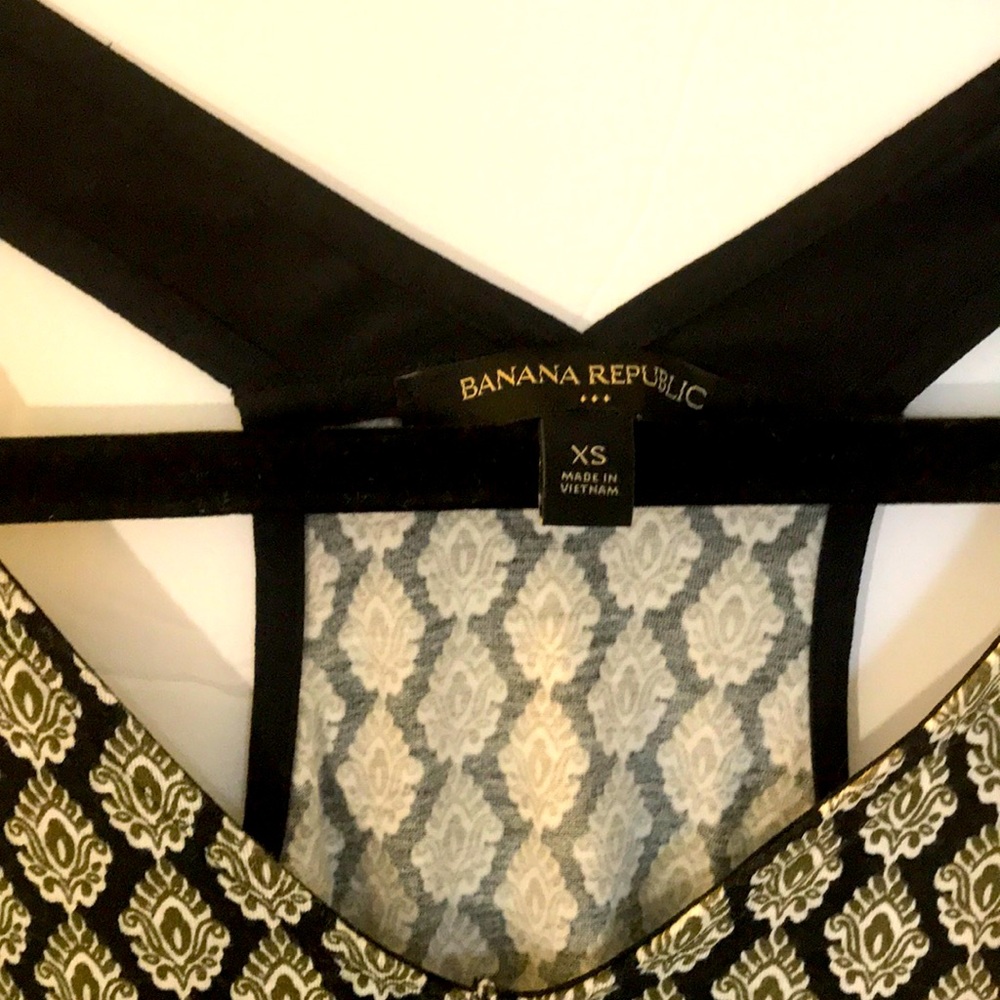Banana Republic top size xs Halter Tank black - Picture 2 of 4